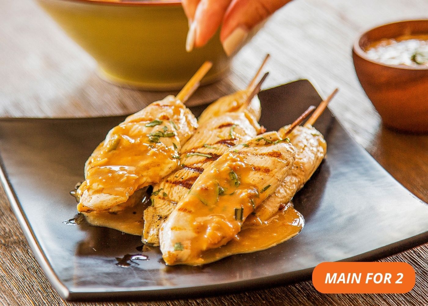 Satay chicken skewers w peanut sauce - RAW - serves 2